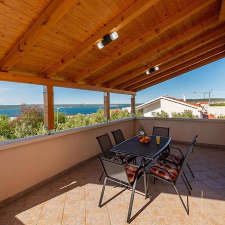 Beautiful Apartment In Maslenica With Kitchen Luaran gambar